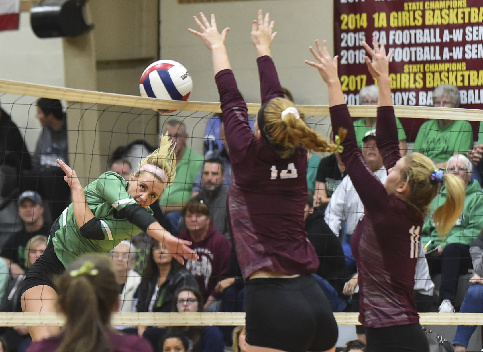 101518-wethersfield-annawan-vb--09a.jpg